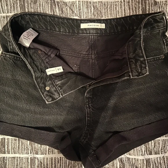 Pacsun black denim shorts - woman’s size 28 - Picture 1 of 3